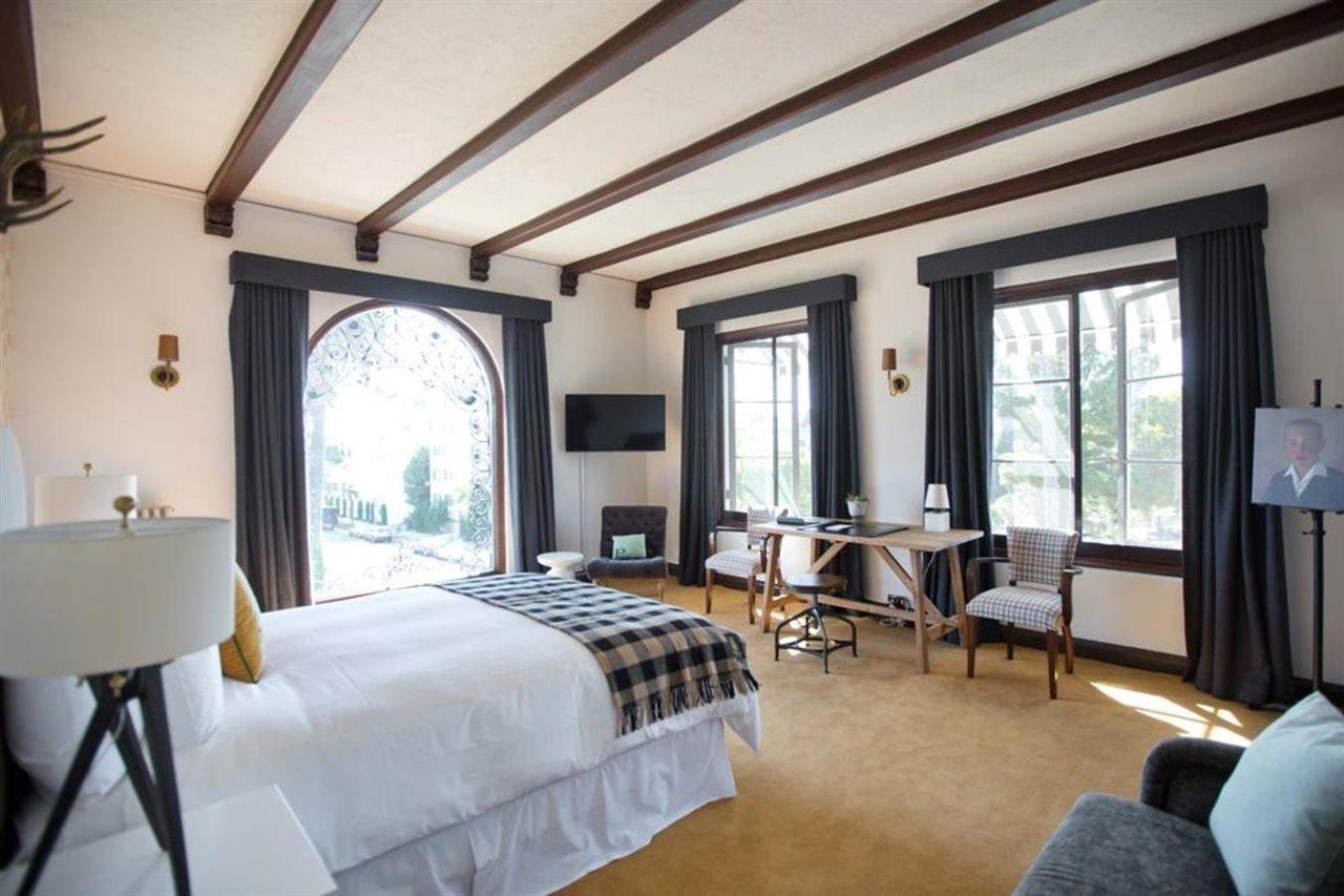 พาลีเฮาส์ ซานตาโมนิกา Hotel ภายนอก รูปภาพ